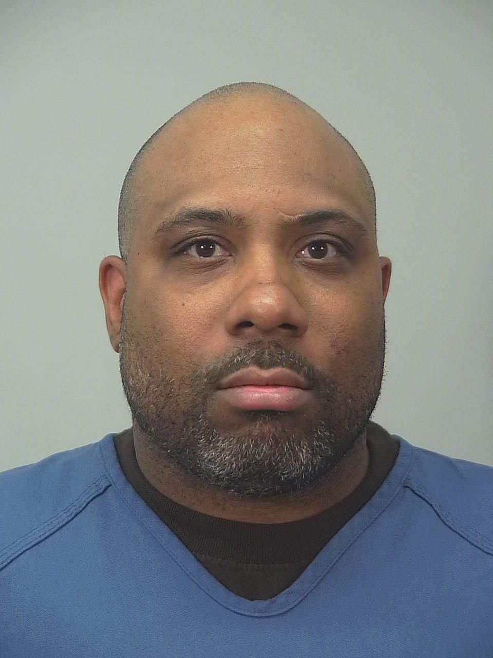 Alleged drug dealers arrested during search of South Side apartment, Madison police say